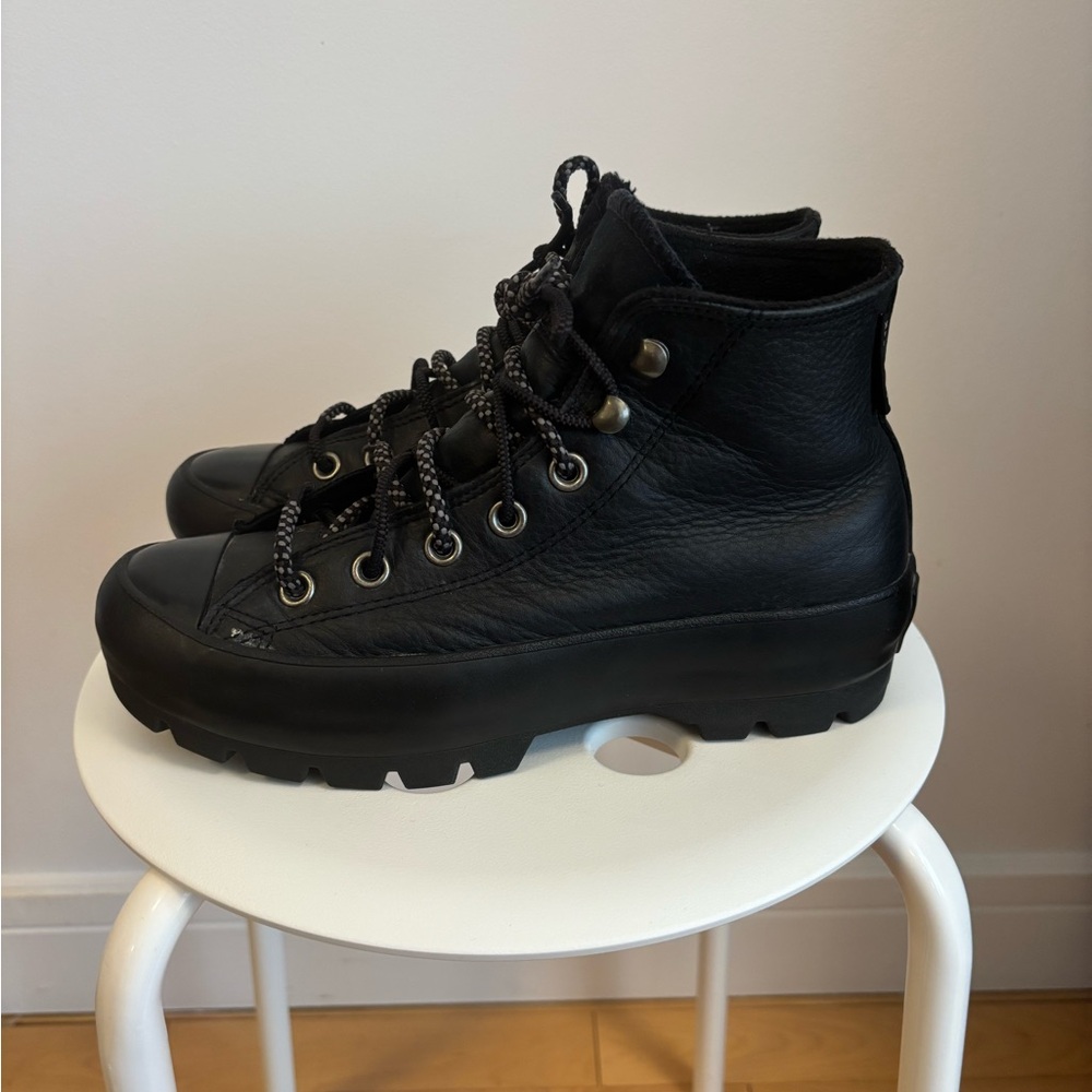 Converse Black Winter Chuck Taylor Lugged High-Top Sneakers Women's Size 7.5